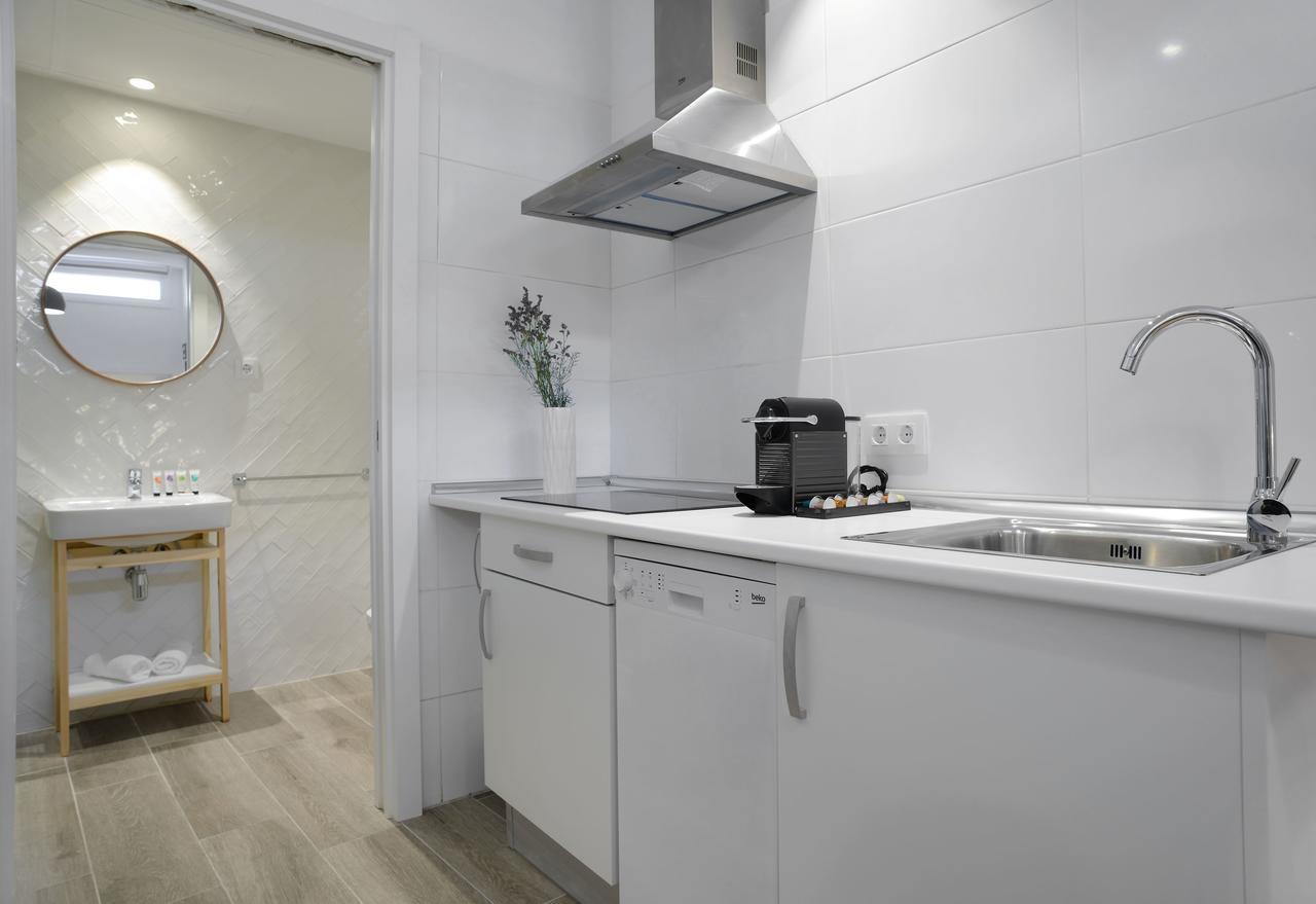 Nqn Aparts & Suites Madrid Ngoại thất bức ảnh