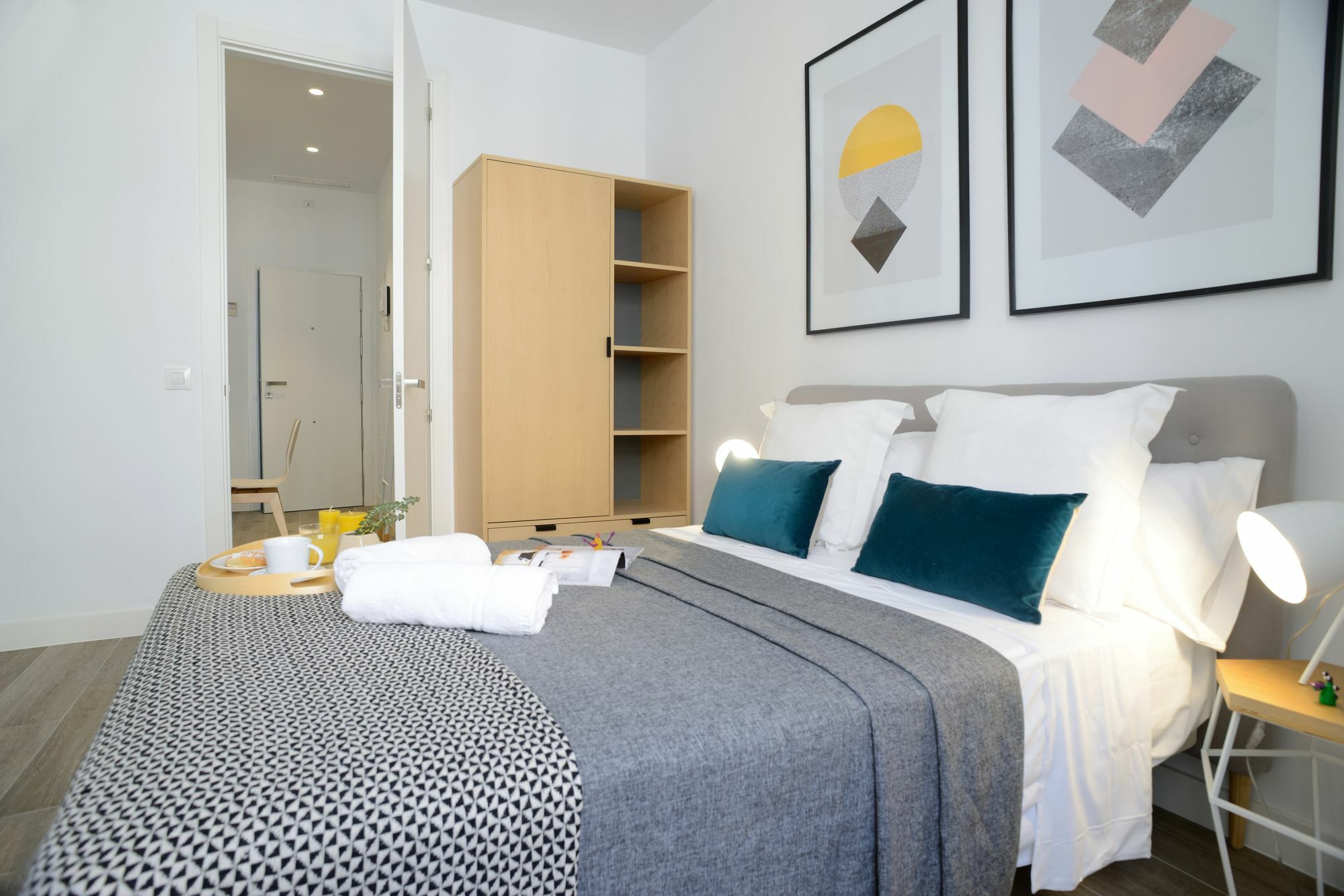 Nqn Aparts & Suites Madrid Ngoại thất bức ảnh